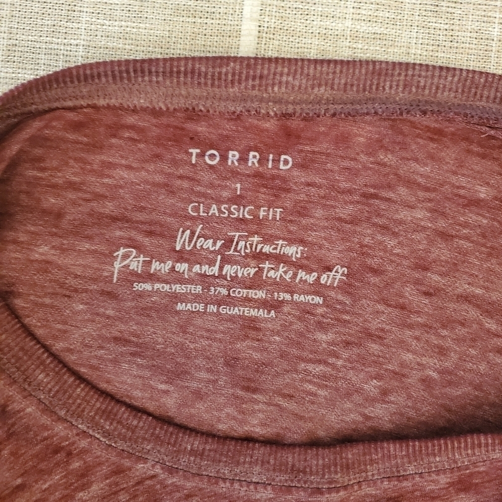 Torrid Size 1 Cotton Blend Relaxed Fit Burnout Crew Neck Tee - Picture 3 of 8
